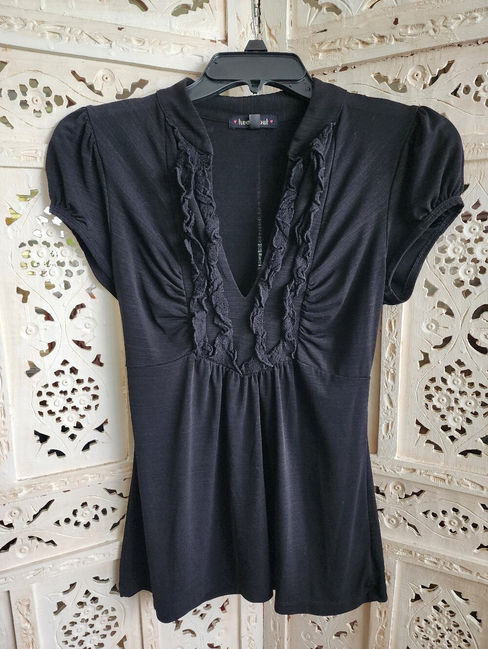Heartsoul Black V-neck Short Sleeve Top- Size Medium